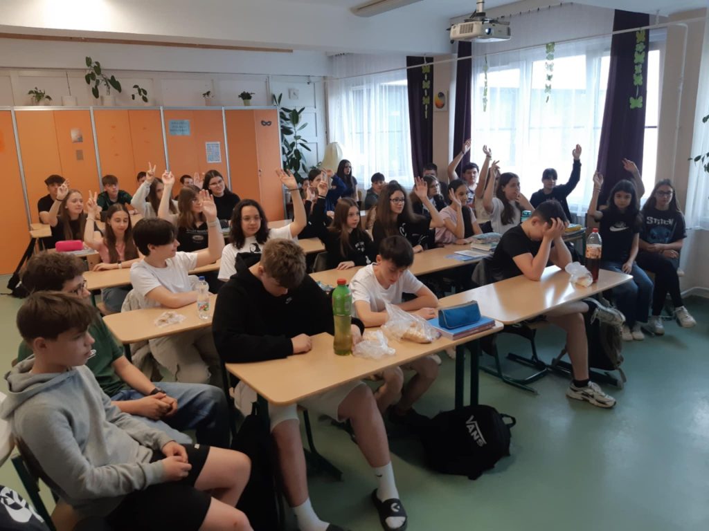 Határtalanul pályázat – 1. Előkészítő óra a hetedikeseknek-002