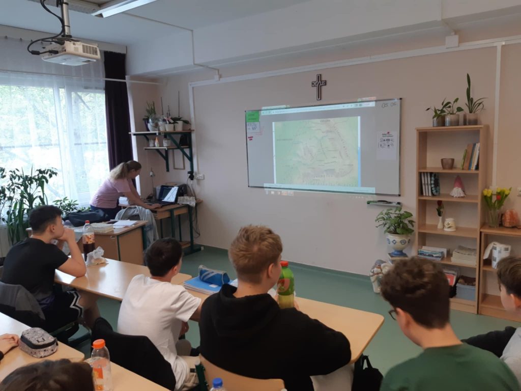 Határtalanul pályázat – 1. Előkészítő óra a hetedikeseknek-005