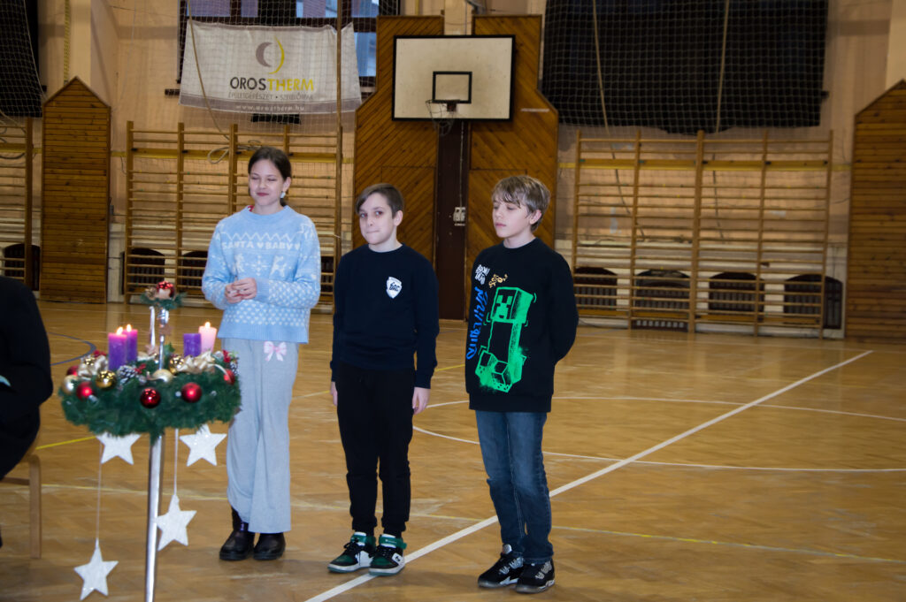 3.gyertyagyujtas Eotvosoh 20251215 030